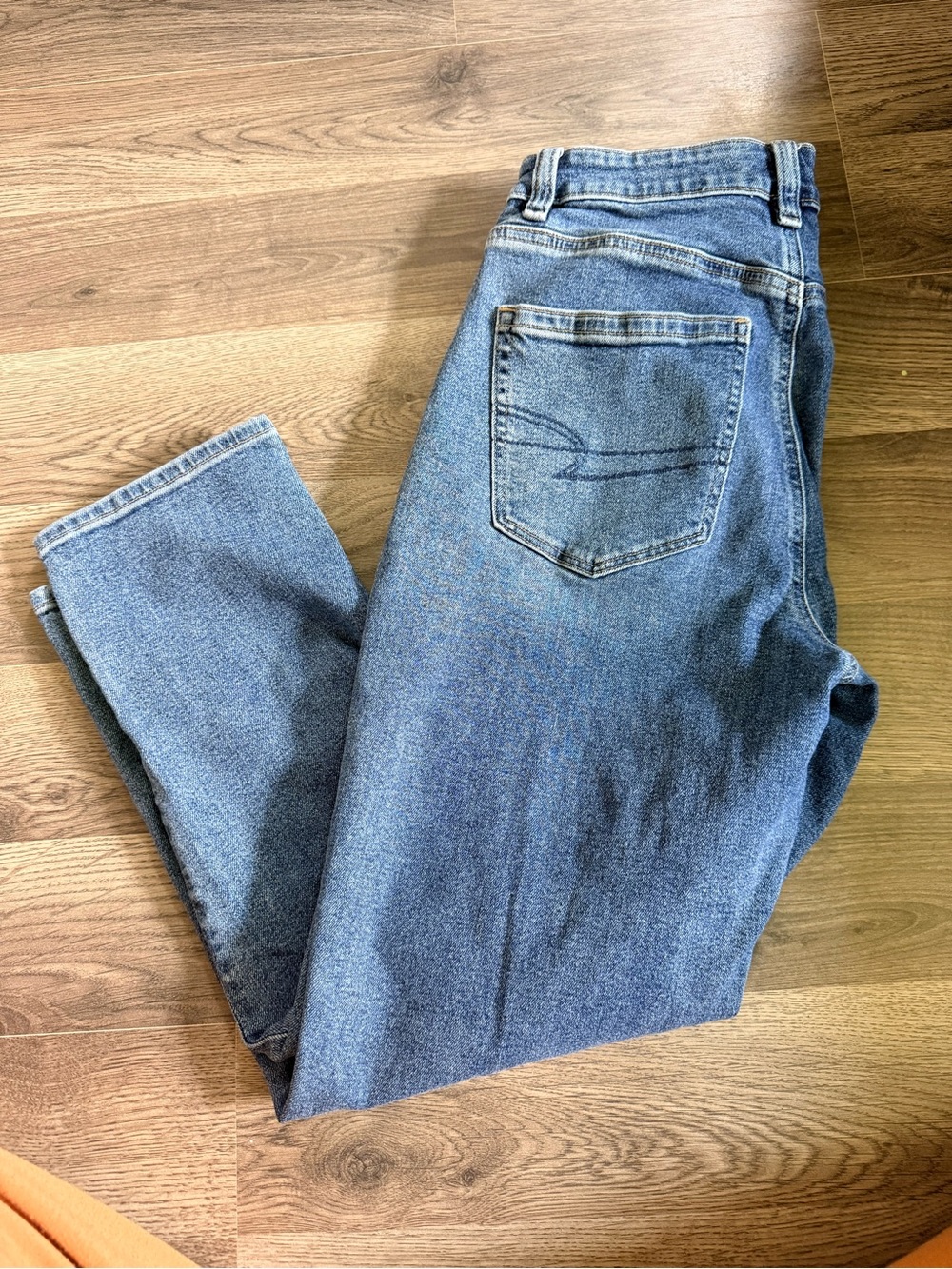 American Eagle Outfitters Mom Jeans